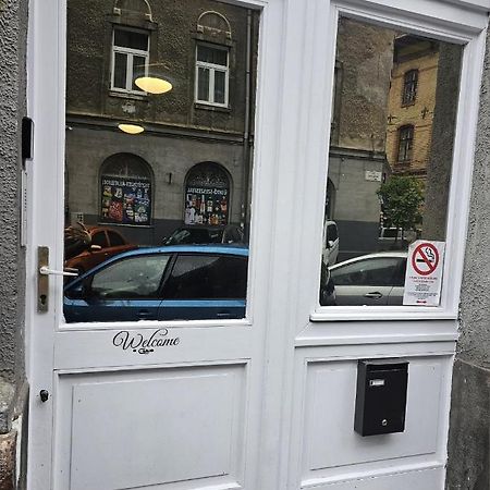 7Dab 8 Contactless Self Check-In Hotel Budapest Exterior photo